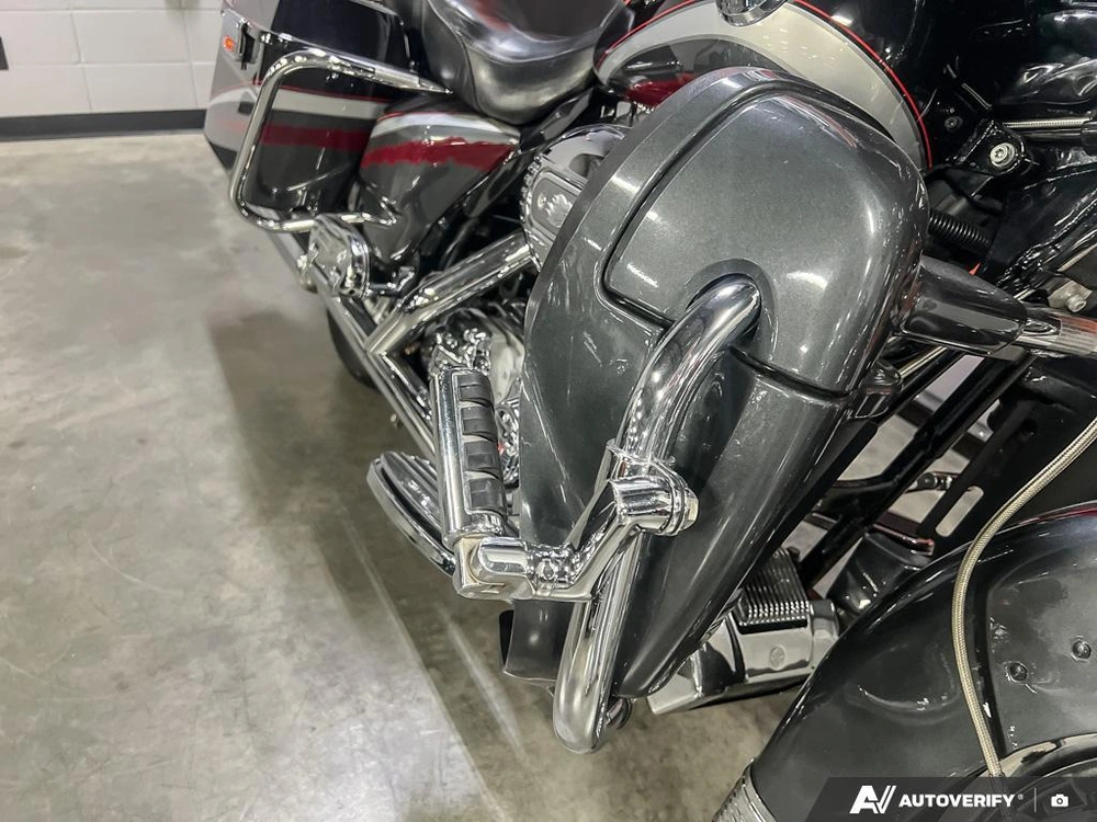 2006 Harley-davidson Flhtcuse Cvo Ultra Classic alt