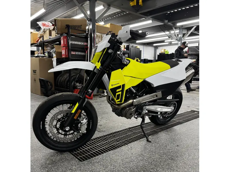 2026 Husqvarna 701 SUPERMOTO