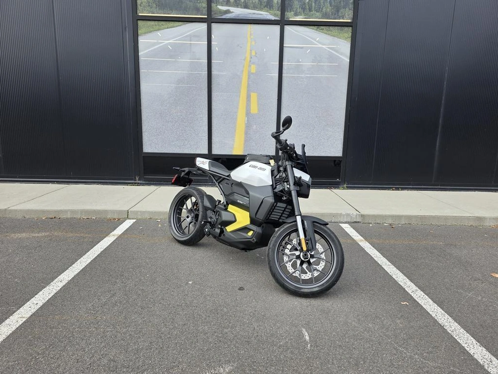 Can-am Pulse 2025 alt