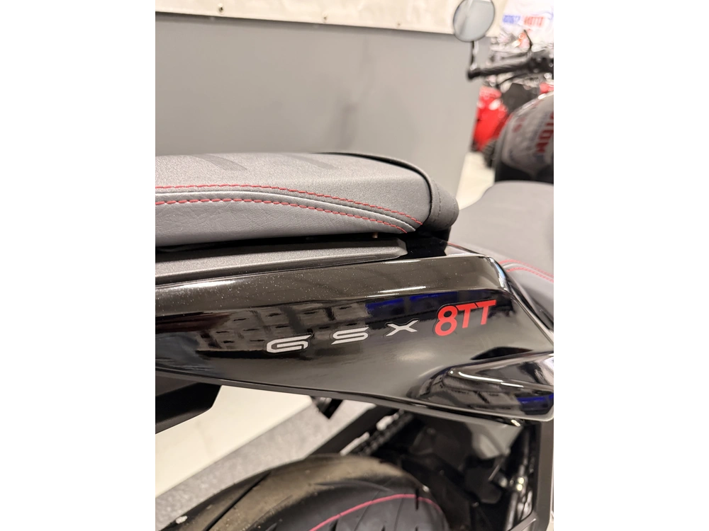 Suzuki Gsx-8tt Gsx-8 Tt 2026 alt