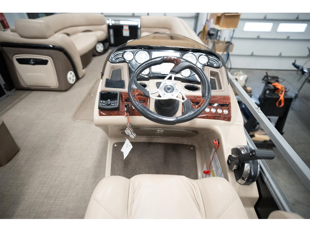 2016 Regency 254dl3 alt