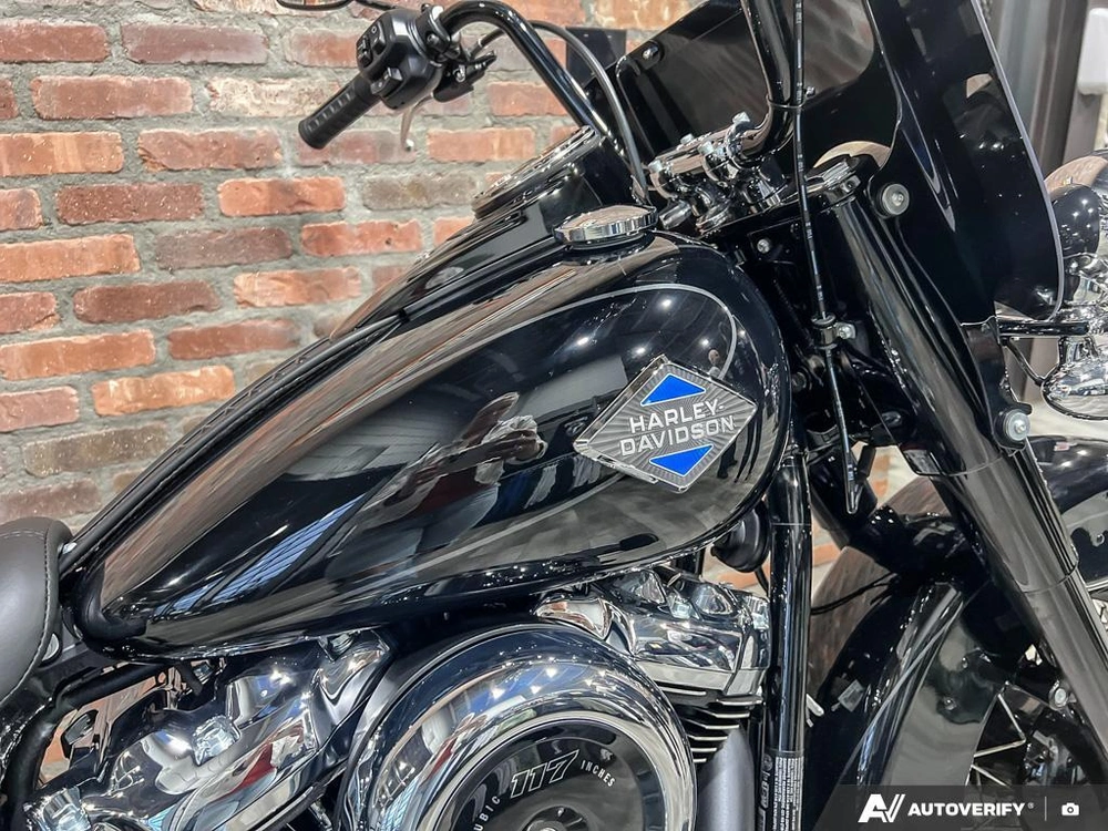 2025 Harley-davidson Flhc - Heritage Classic alt