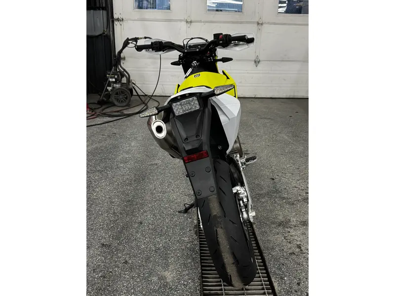 2026 Husqvarna 701 SUPERMOTO