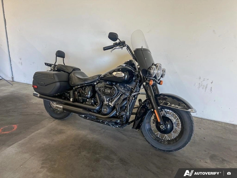 2024 Harley-davidson Flhcs - Heritage Classic alt