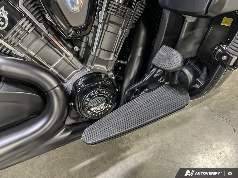 2024 Indian Motorcycle Pursuit® Dark Horse® Black Smoke alt