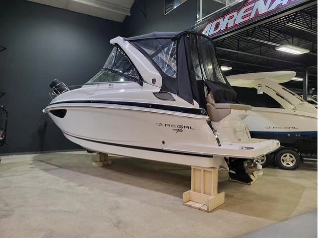 Air Nautique Regal Express 28 2016 alt