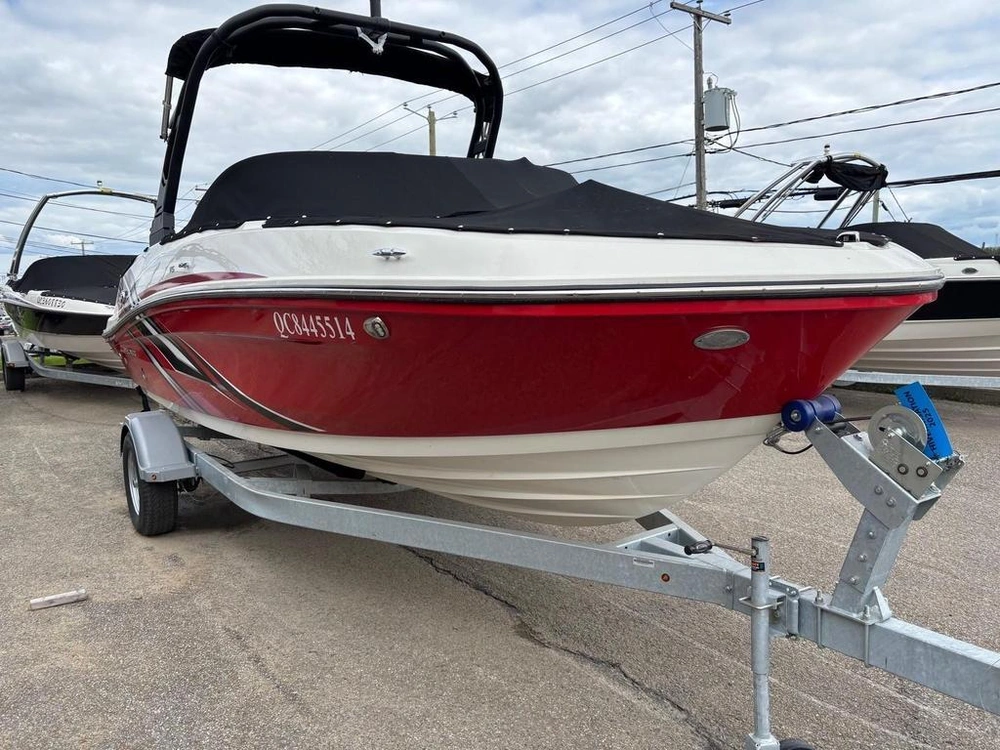 Bayliner Vr5 2022 alt