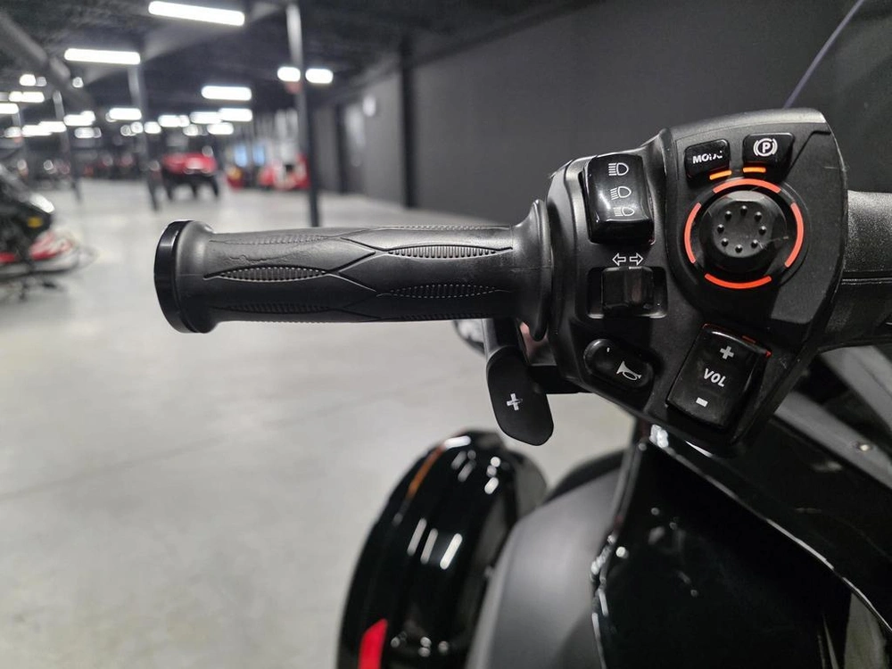 Can-am Spyder F3-s Special Series 2023 alt