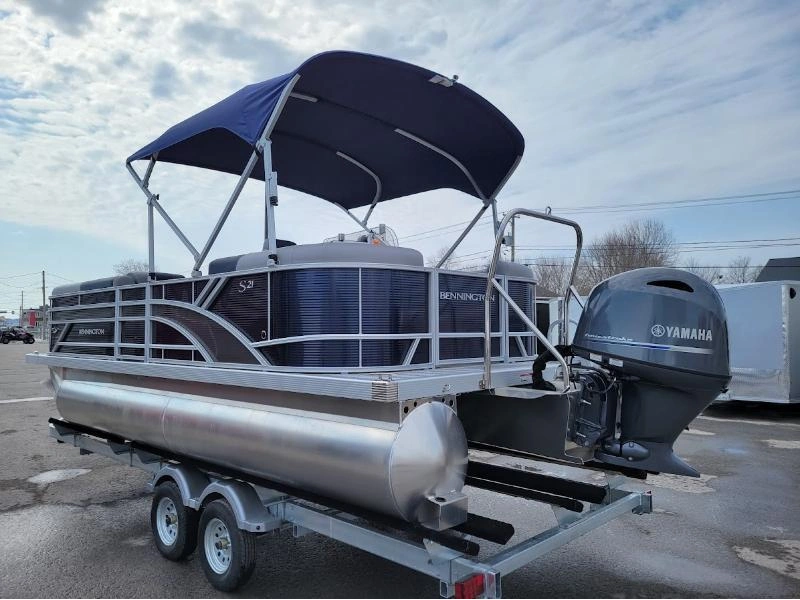 2025 Bennington Marine S21 Stern Radius 3t Express alt