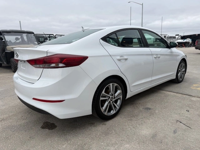 2017 Hyundai Elantra Gls alt