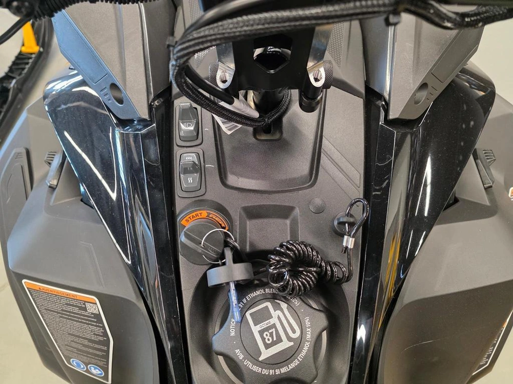 Ski-doo Summit Neo+ 600 Efi 2025 alt