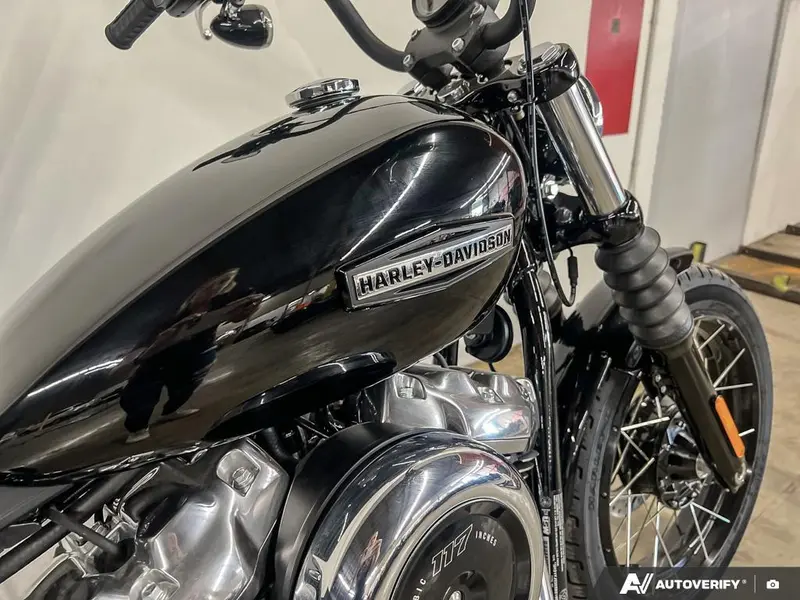 2025 Harley-Davidson FXBB - Street Bob® thumbnail 9