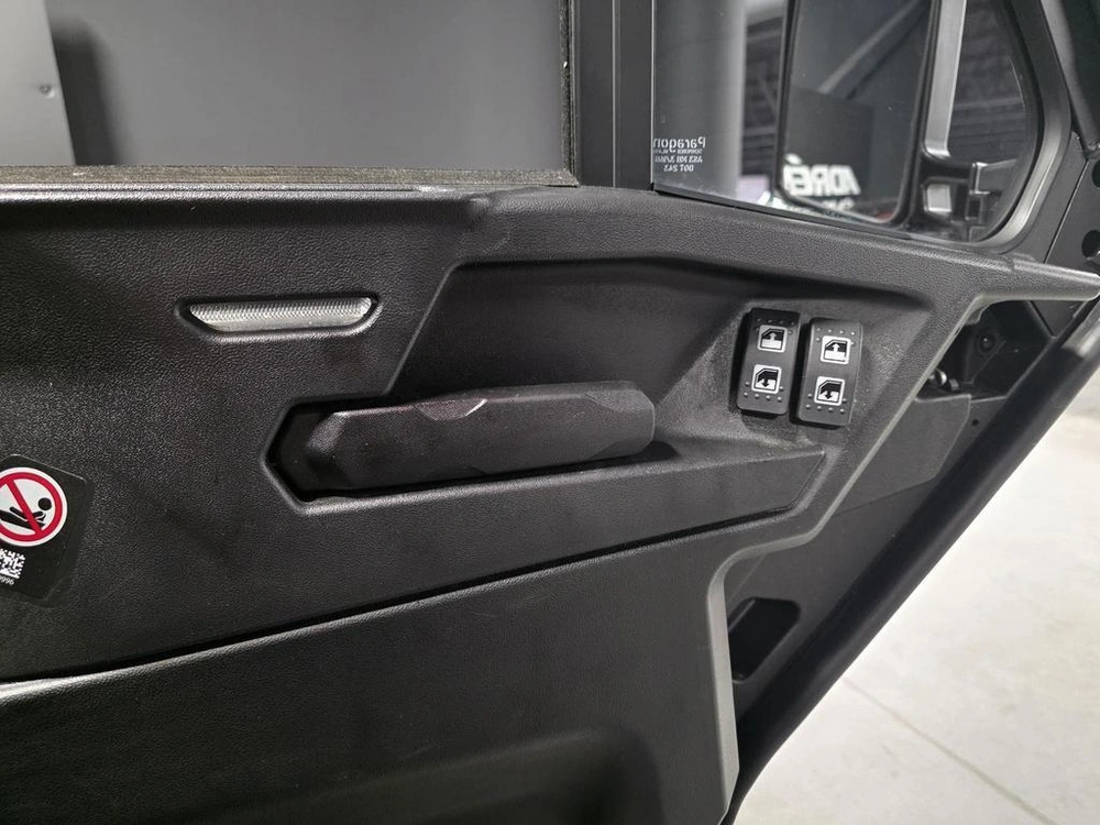 Can-am Defender Limited Cab Hd10 2025 alt