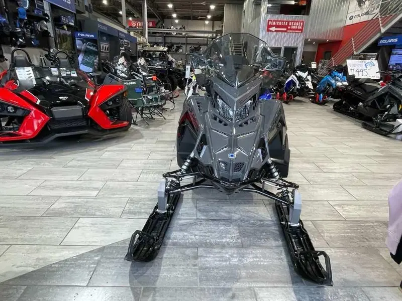 2025 Polaris 650 TITAN ADVENTURE 1.8'' 7S