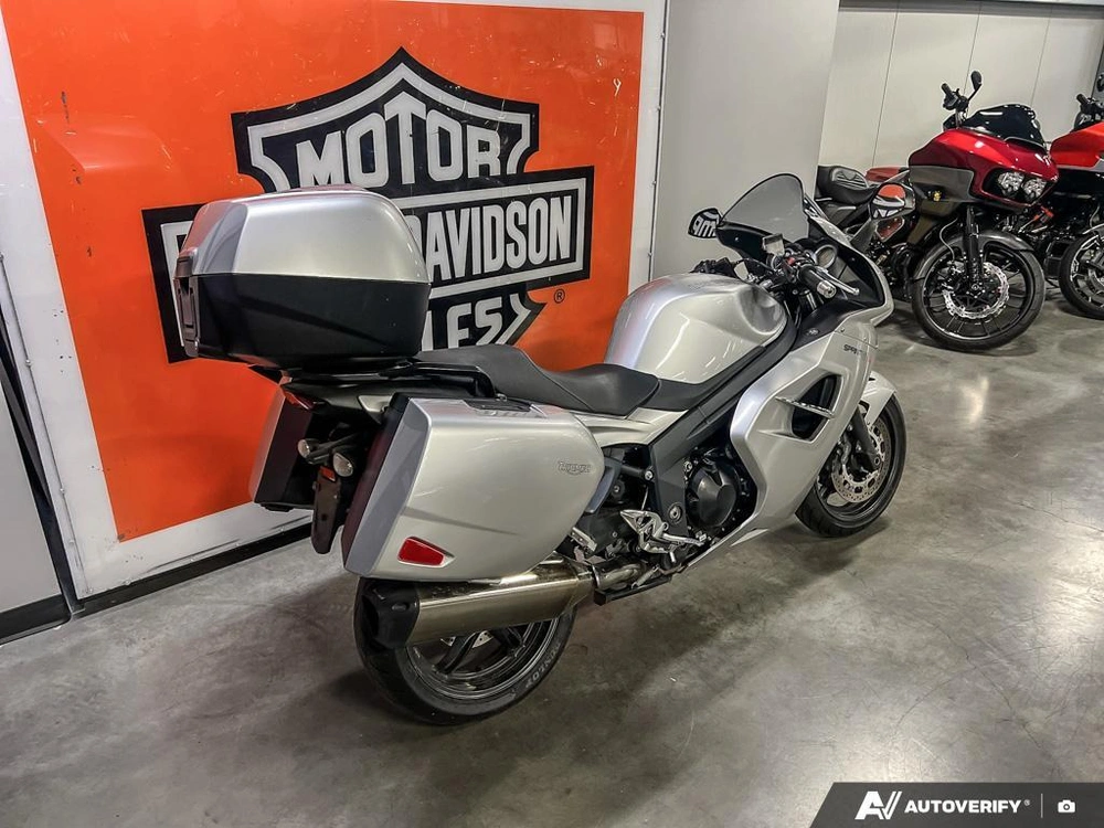 2011 Triumph Sprint Gt Sprint Gt 1050 alt