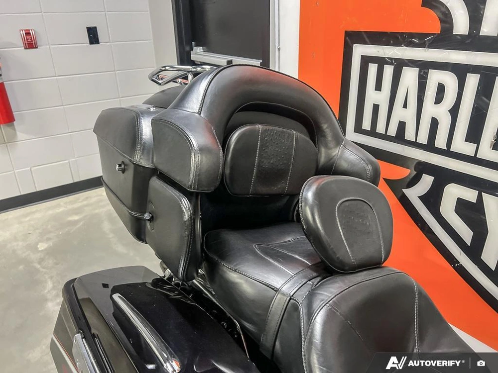 2006 Harley-davidson Flhtcuse Cvo Ultra Classic alt