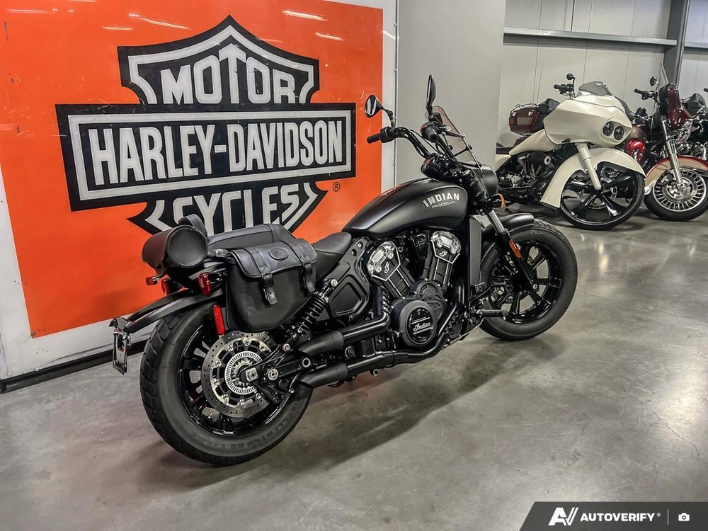 2022 Indian Motorcycle Scout® Bobber Abs Black Metallic alt