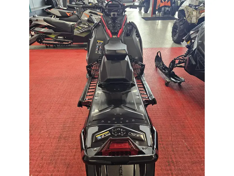 2025 Polaris 850 RMK KHAOS 155