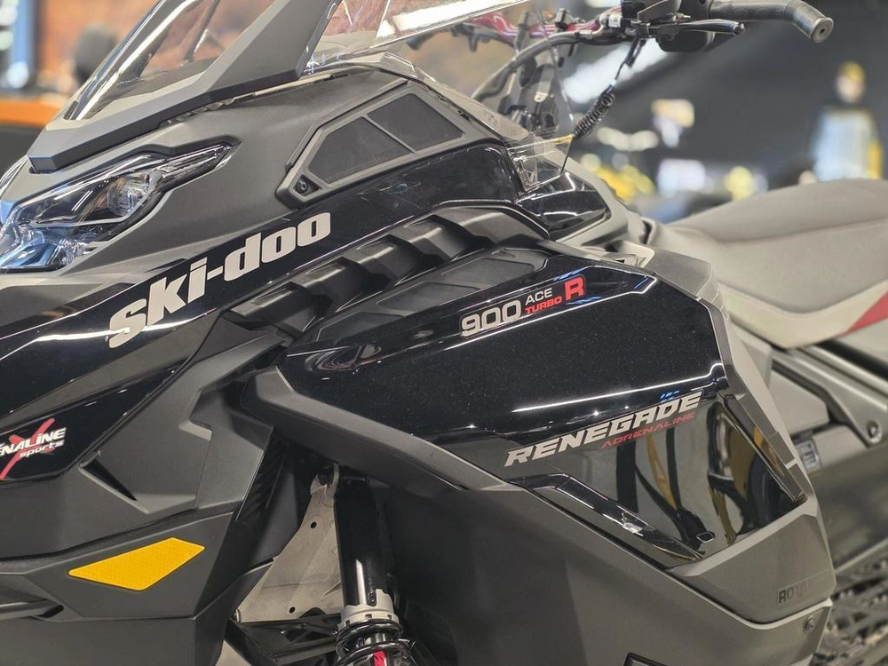 Ski-doo Renegade Enduro 900 Ace Turbo R 2025 alt