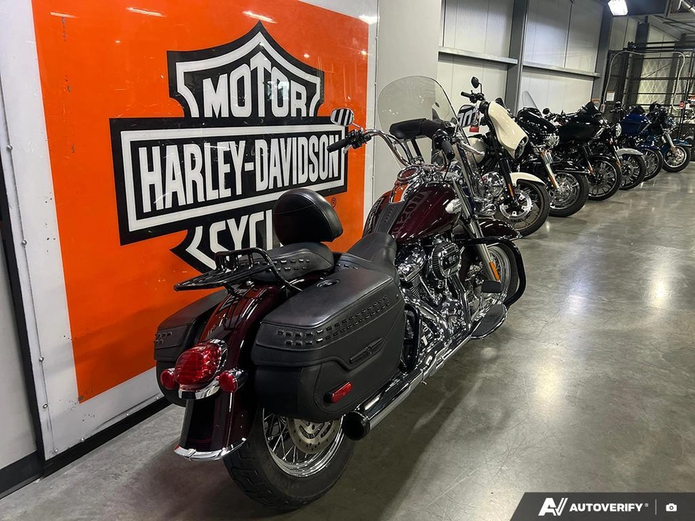 2022 Harley-davidson Flhcs Heritage Classic 114 alt