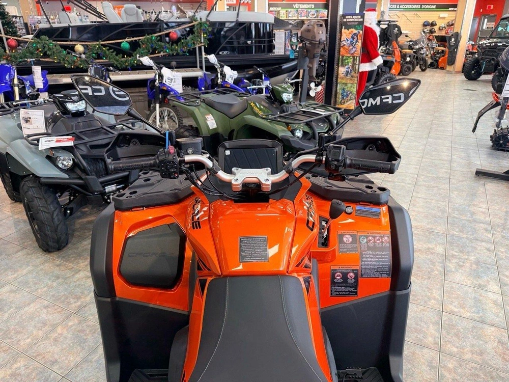 2025 Cfmoto Cforce 800 Touring alt