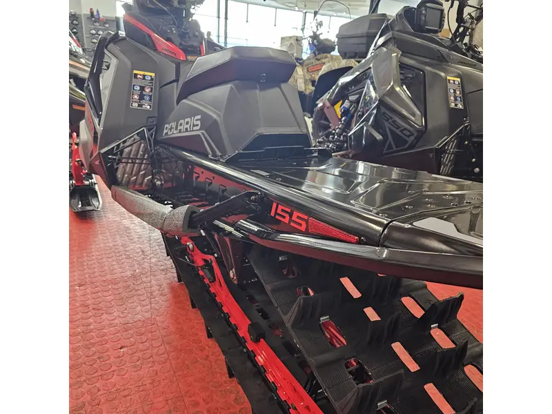 2025 Polaris 850 RMK KHAOS 155