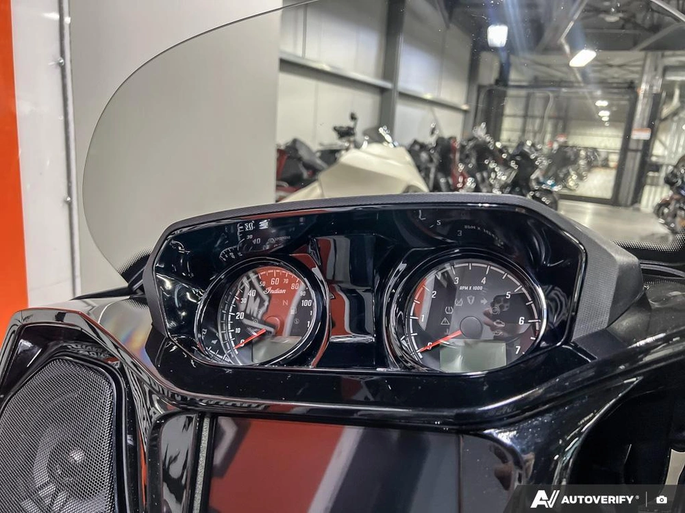 2024 Indian Motorcycle Pursuit® Dark Horse® Black Smoke alt