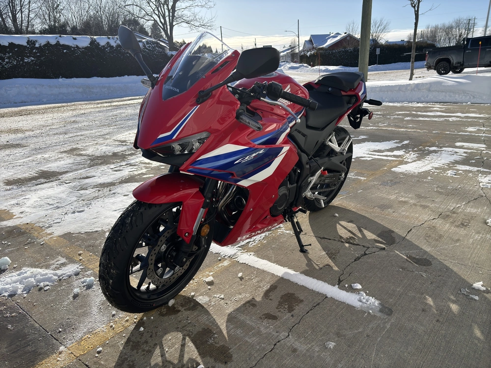 Honda Cbr500r 2025 alt