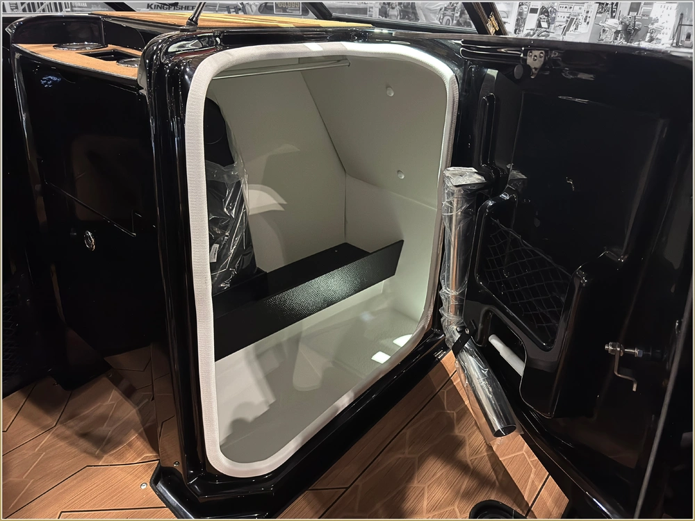 2025 Yamaha 255xd + $2,500 Water Package! 3.99% Financing & No Luxury Tax* alt