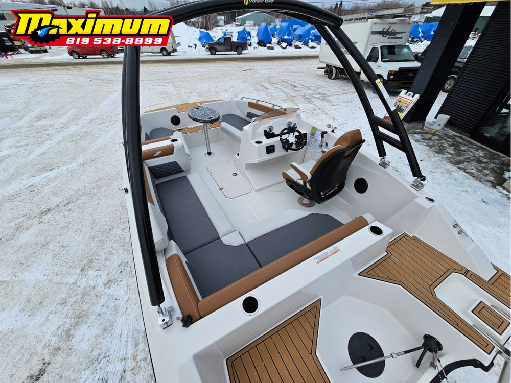 Starcraft Svx171 Ob Executive Package 2026 alt
