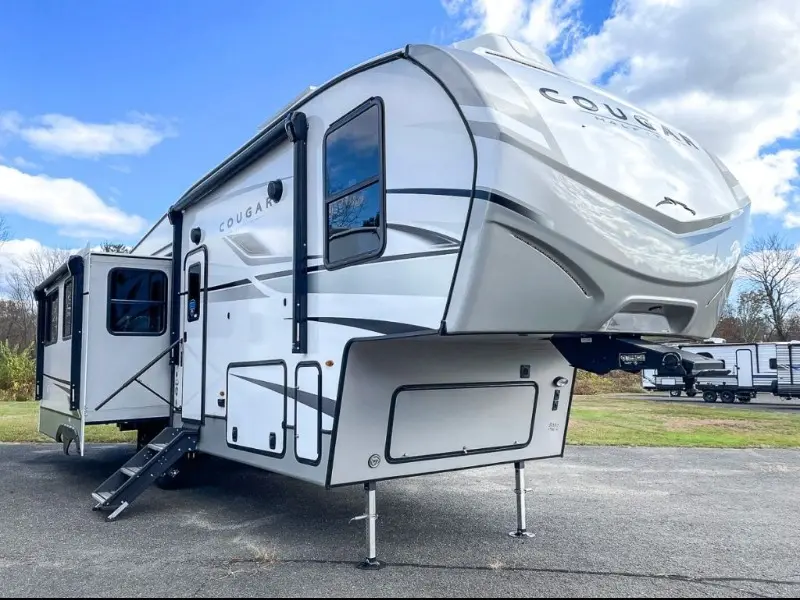 2025 Keystone RV COUGAR (FW) - 29RLI