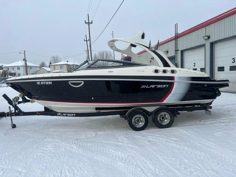 2013 Larson Lxi 258 Io Merc8.2 Mpi B3 380hp alt