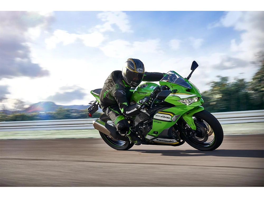 Kawasaki Ninja Zx-4rr Krt 2025 alt