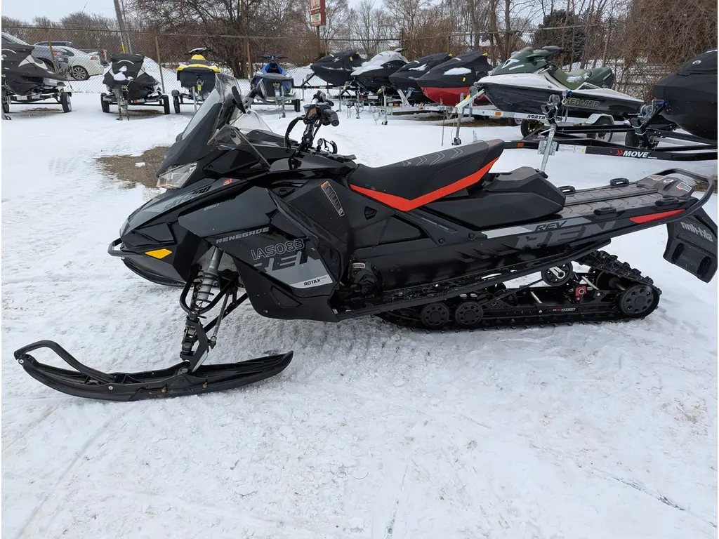 2019 Ski-Doo 2019 Ski Doo Renegade Adrenaline 850