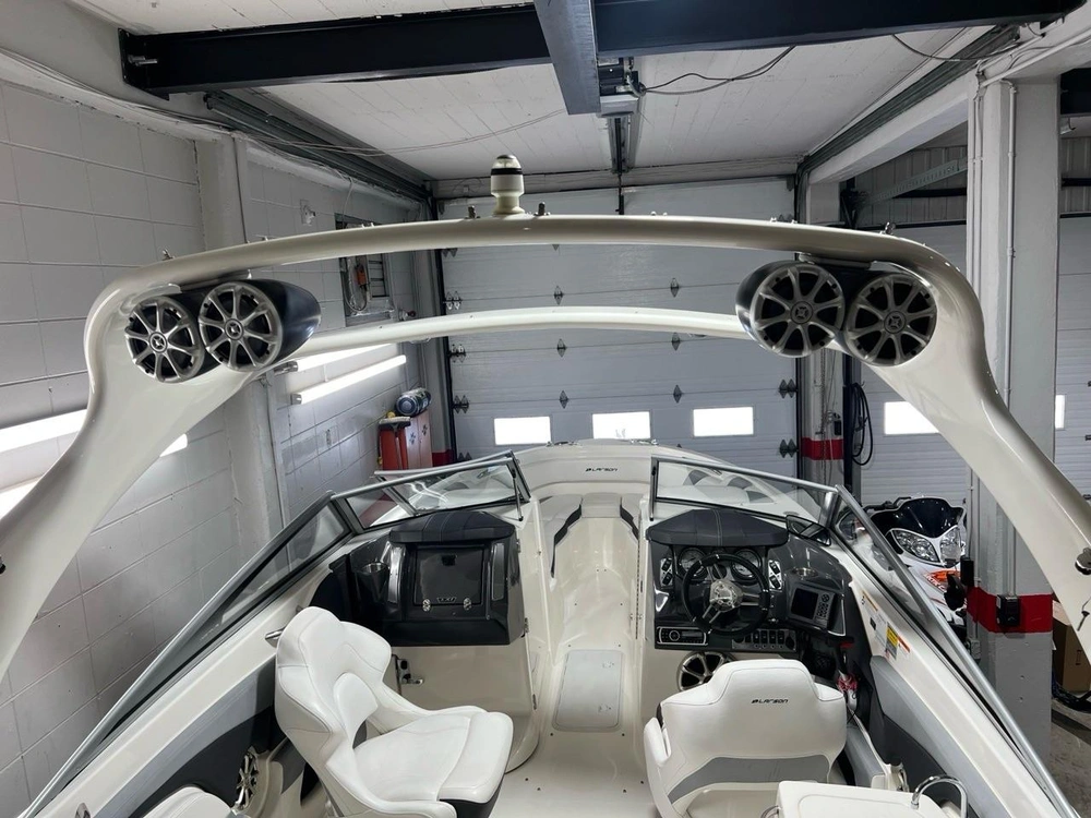 2013 Larson Lxi 258 Io Merc8.2 Mpi B3 380hp alt