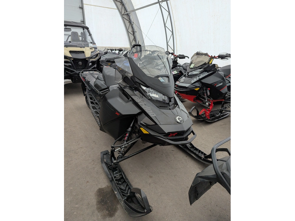 2022 Ski-doo Sm Bck X 850 E Bk 146 1.6ic 22 850 E-tec® 5617 Km alt