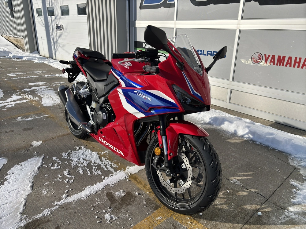 Honda Cbr500r 2025 alt