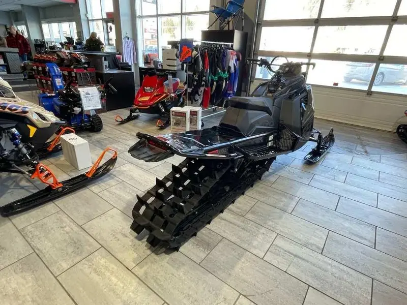 2024 Polaris 850 PRO RMK 155 SLASH