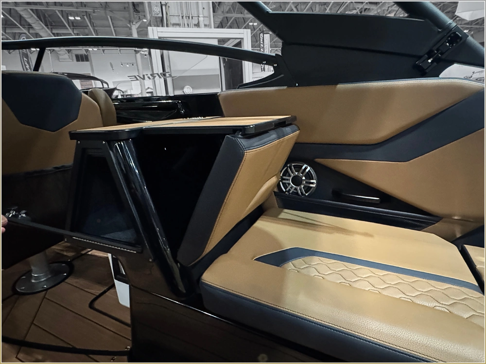 2025 Yamaha 255xd + $2,500 Water Package! 3.99% Financing & No Luxury Tax* alt
