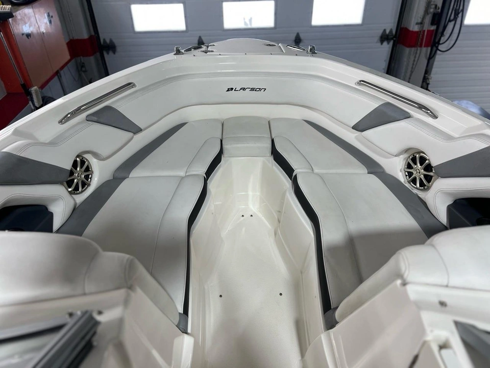 2013 Larson Lxi 258 Io Merc8.2 Mpi B3 380hp alt