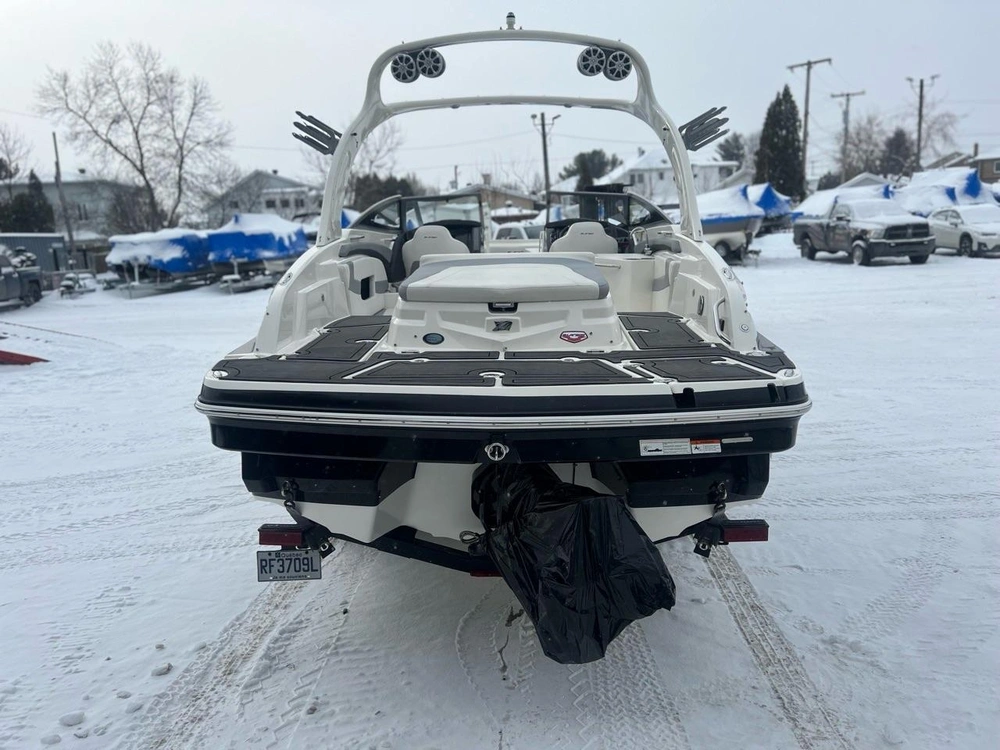 2013 Larson Lxi 258 Io Merc8.2 Mpi B3 380hp alt