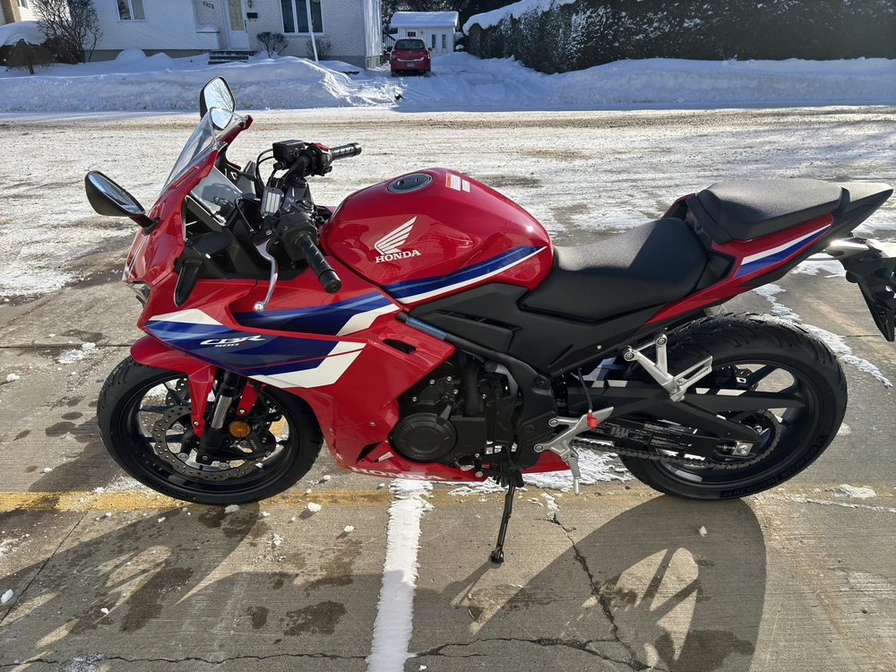Honda Cbr500r 2025 alt