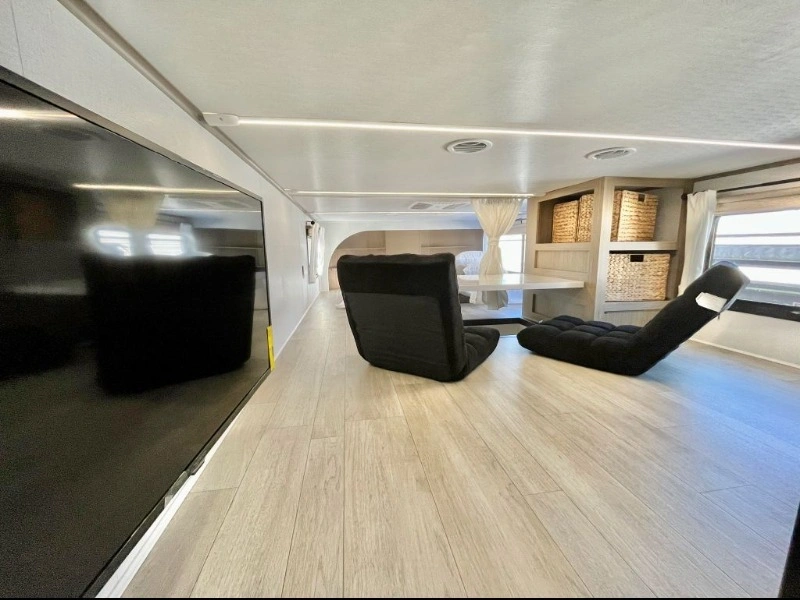 Forest River Salem Grand Villa 42veranda 2025 alt