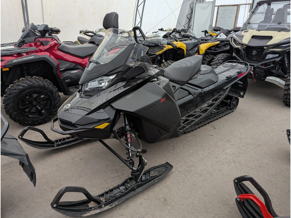 2022 Ski-doo Sm Bck X 850 E Bk 146 1.6ic 22 850 E-tec® 5617 Km alt