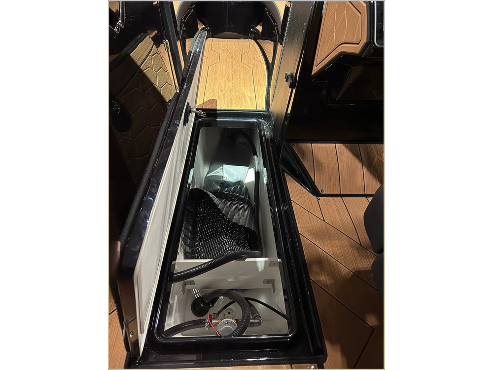 2025 Yamaha 255xd + $2,500 Water Package! 3.99% Financing & No Luxury Tax* alt