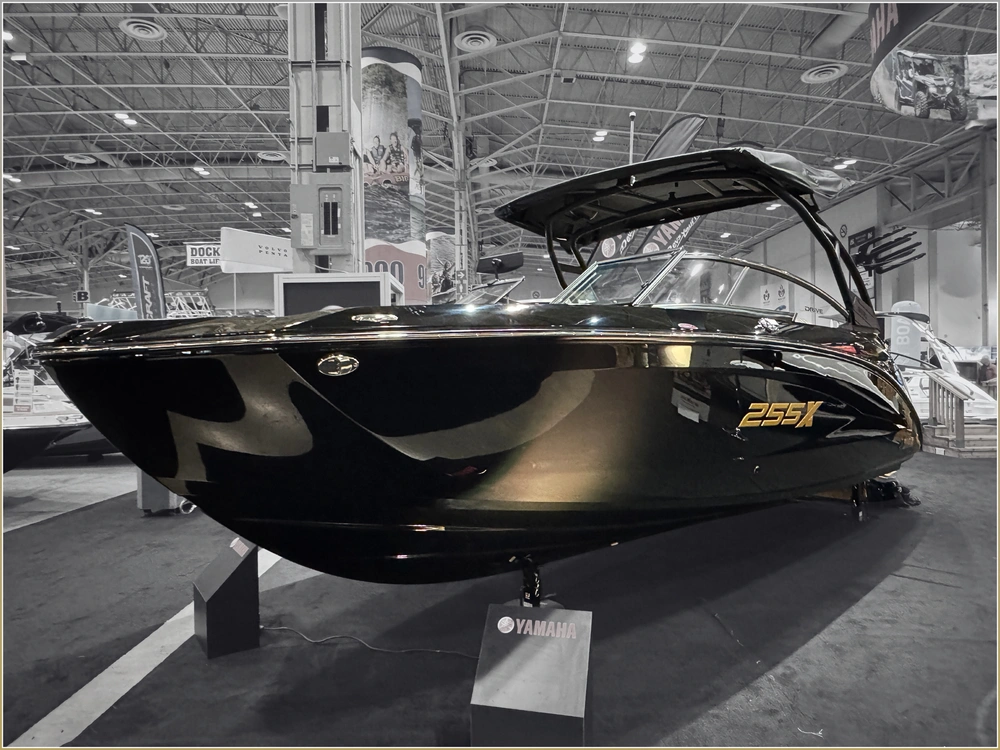 2025 Yamaha 255xd + $2,500 Water Package! 3.99% Financing & No Luxury Tax* alt
