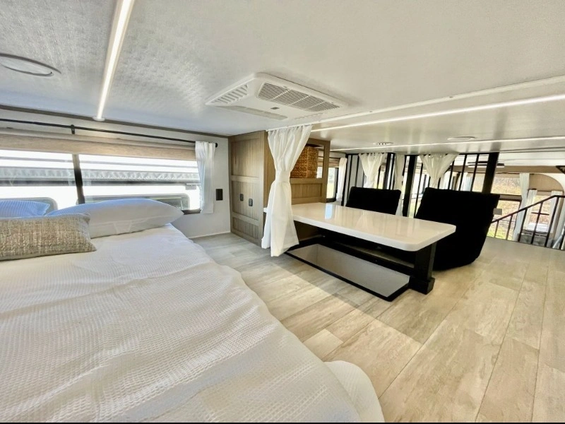 Forest River Salem Grand Villa 42veranda 2025 alt