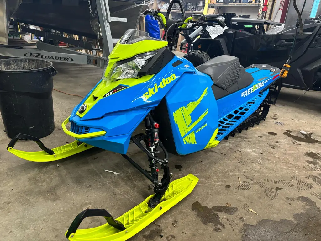 2017 Ski-Doo FREERIDE 137 800R