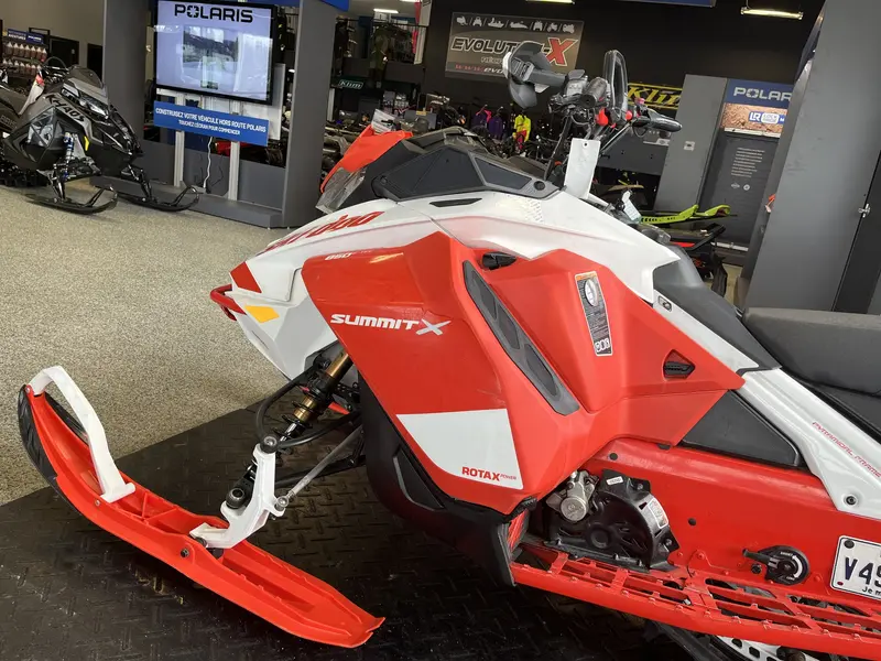 2020 Ski-Doo SUMMIT X EXPERT 850 ETEC 165 CHENILLE NEUVE CHALENGER 16X 2.5''
