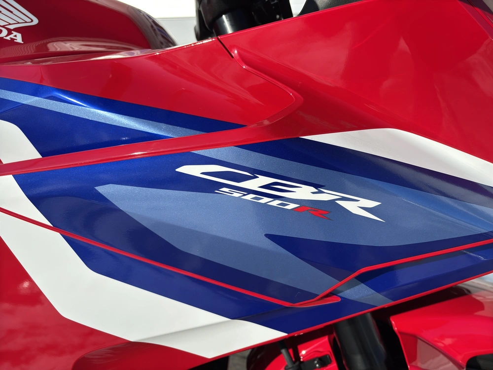 Honda Cbr500r 2025 alt